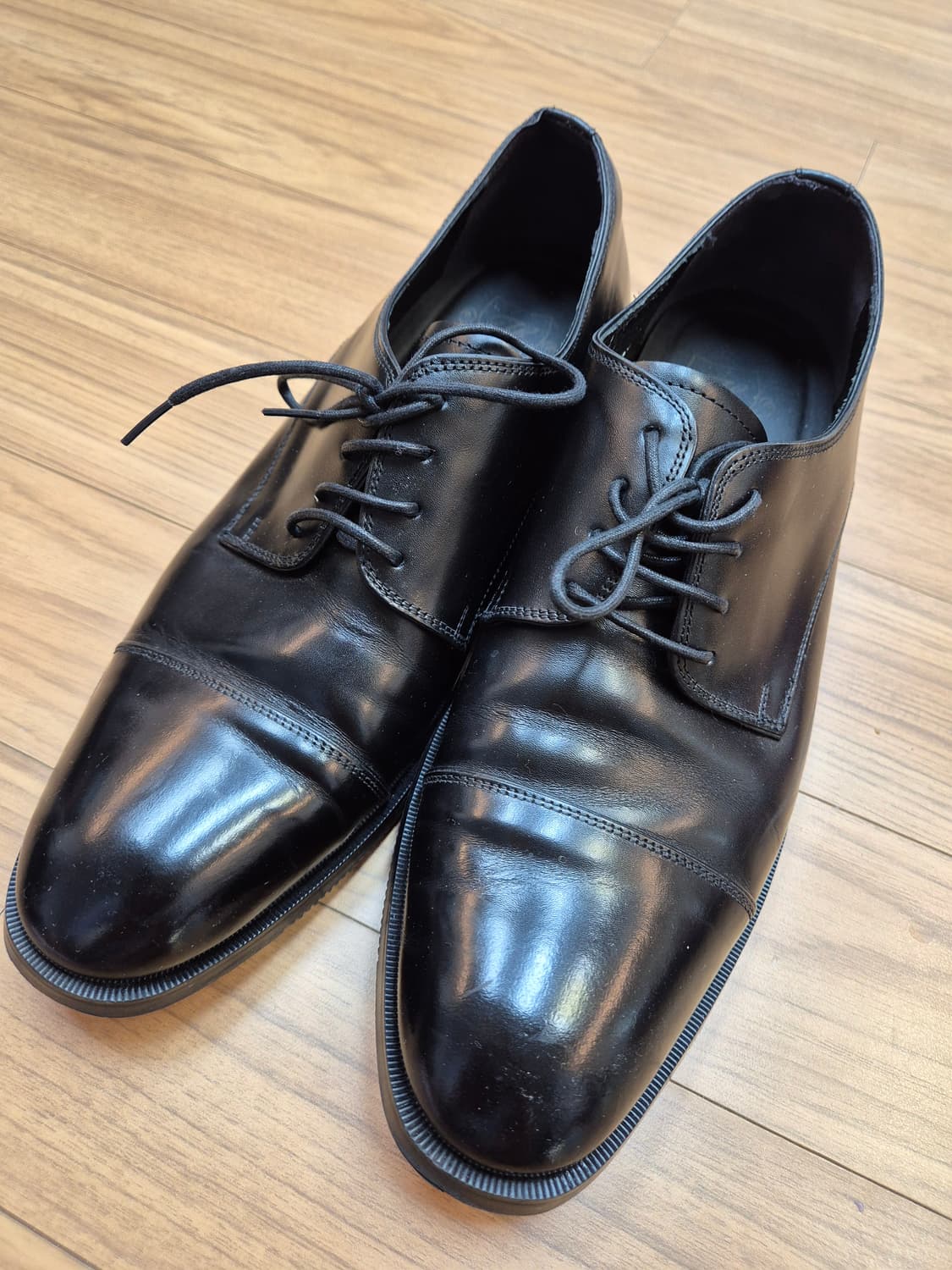 탠디 남성 구두 블랙 색상 270mm입니다. 무난한 디자인이라 어떤 스타 상품이미지1