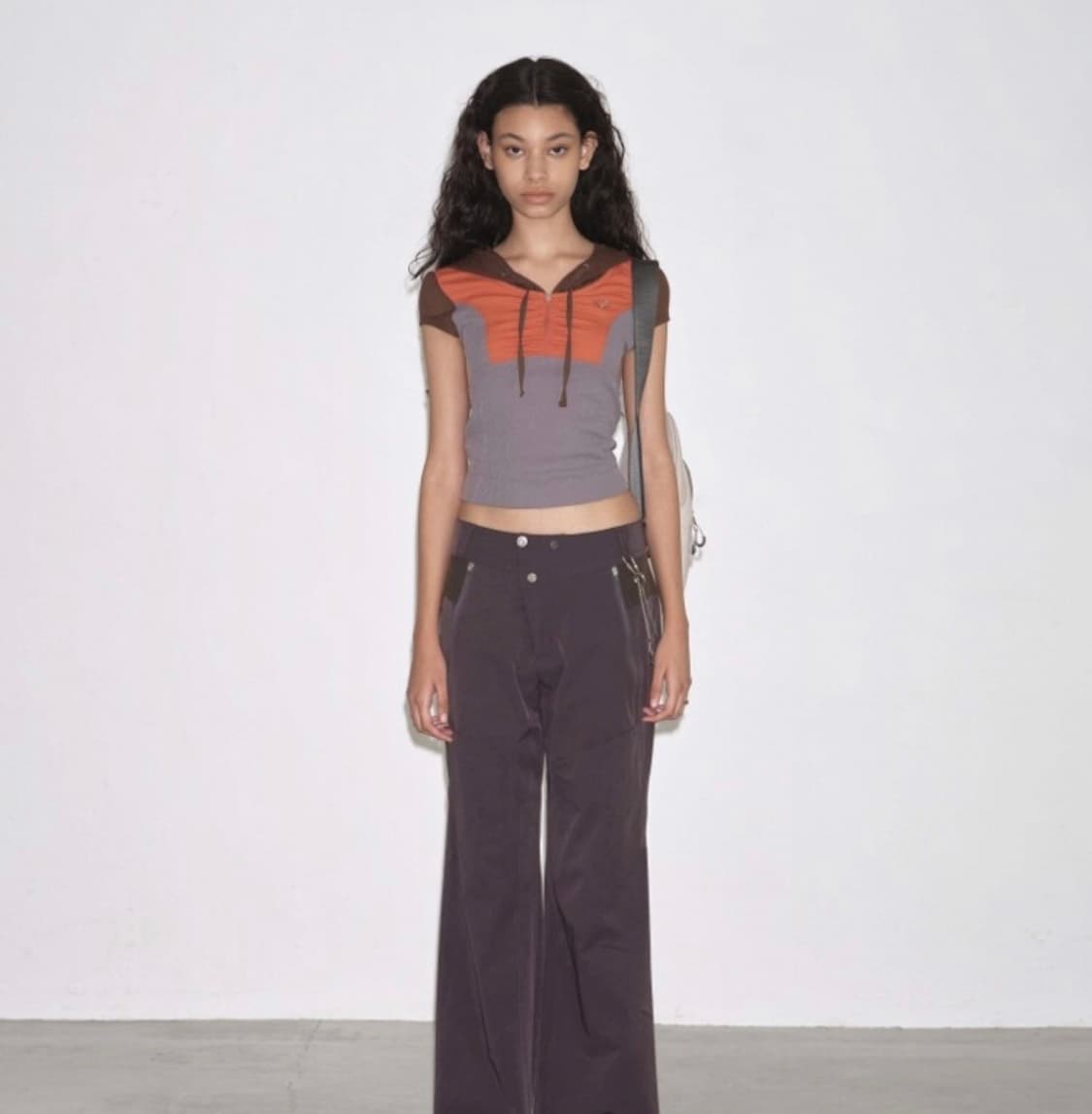 미스치프 HOODED TRACK HALF ZIP-UP (BROWN/ORA 상품이미지3