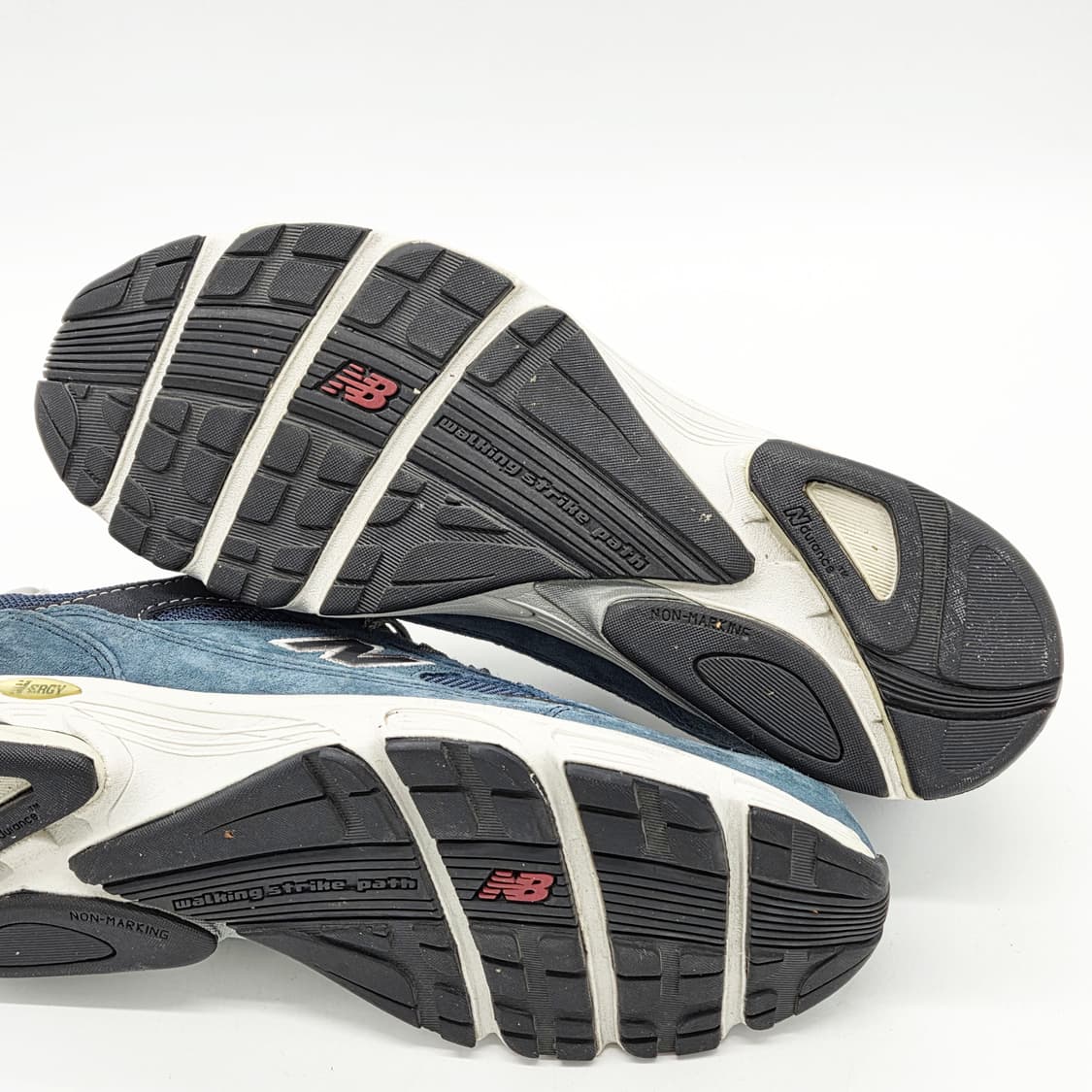 뉴발란스 880 네이비 (270 2E)  상품이미지3