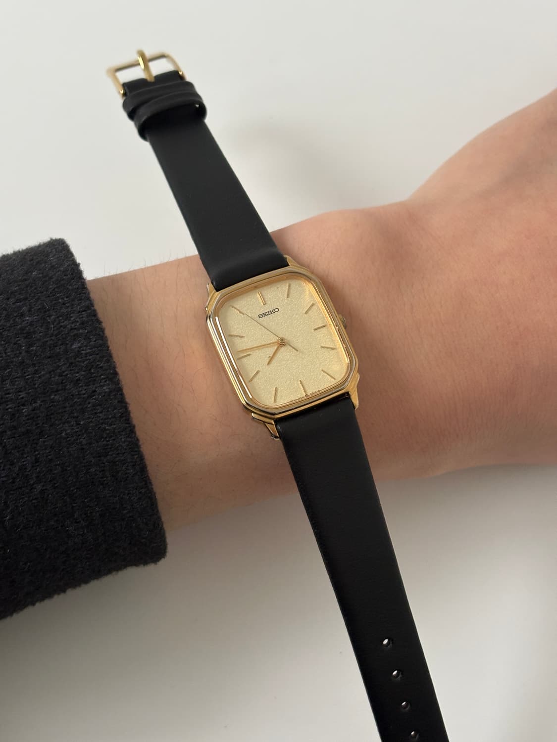 1980년대 텍스쳐 다이얼 골드 스퀘어 쿼츠 남성 상품이미지7