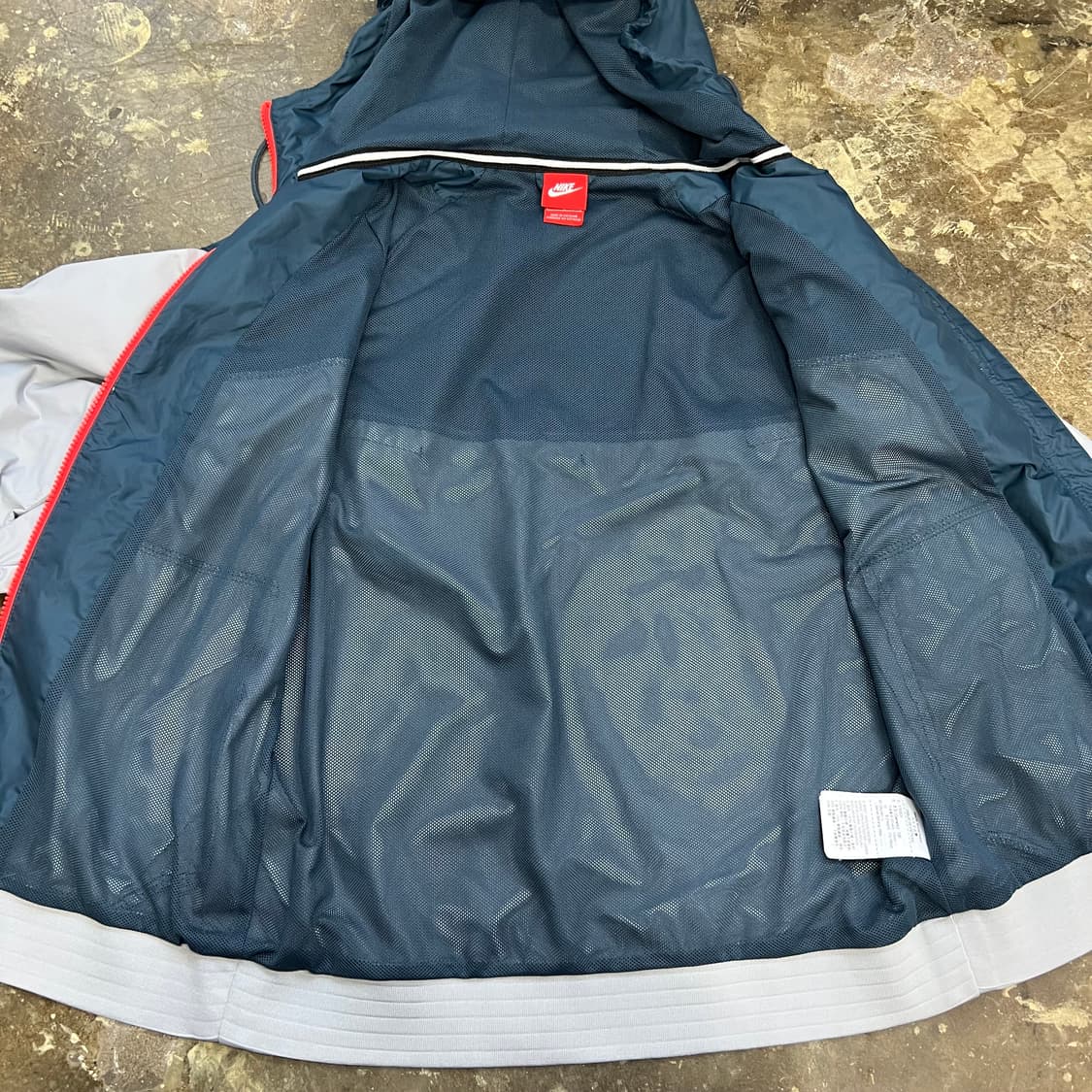 L) 나이키 윈드러너 바람막이 방풍 자켓 상품이미지4