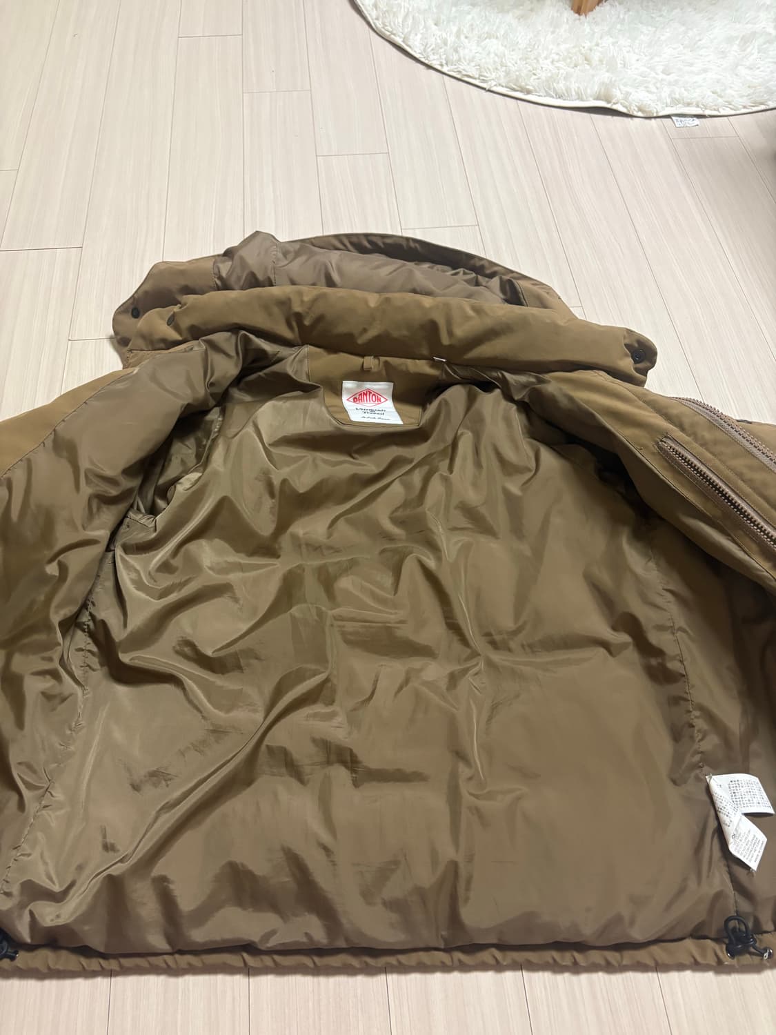 단톤 패딩 판매합니다! 상품이미지5