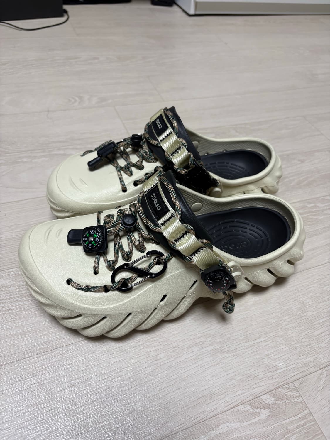 크록스 에코 클로그 파라코드 커스텀 (260) 상품이미지1