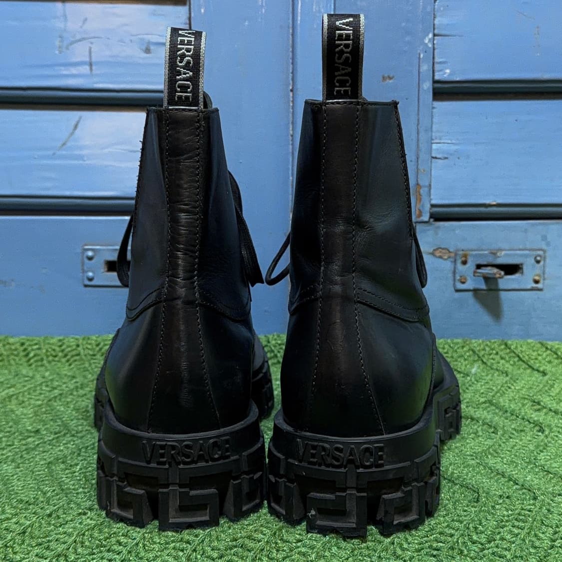 베르사체 그레카 포르티코 레더 부츠 상품이미지5