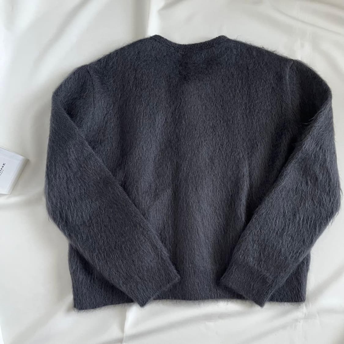 [박보검님 착용] 셀린느 24ss 브러시드 모헤어 가디건 상품이미지5