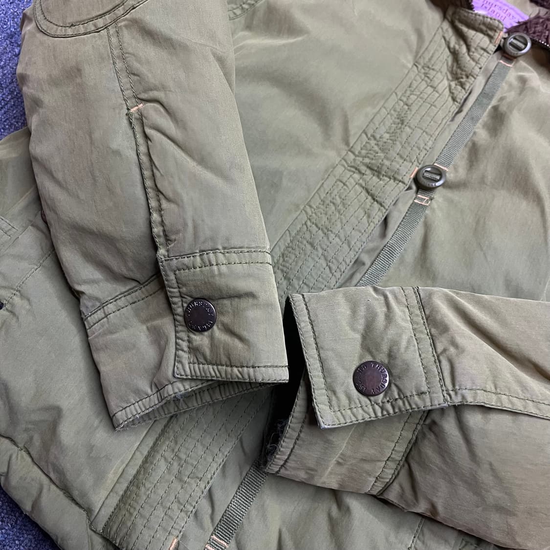 써스데이아일랜드 숏 야상 패딩 상품이미지5