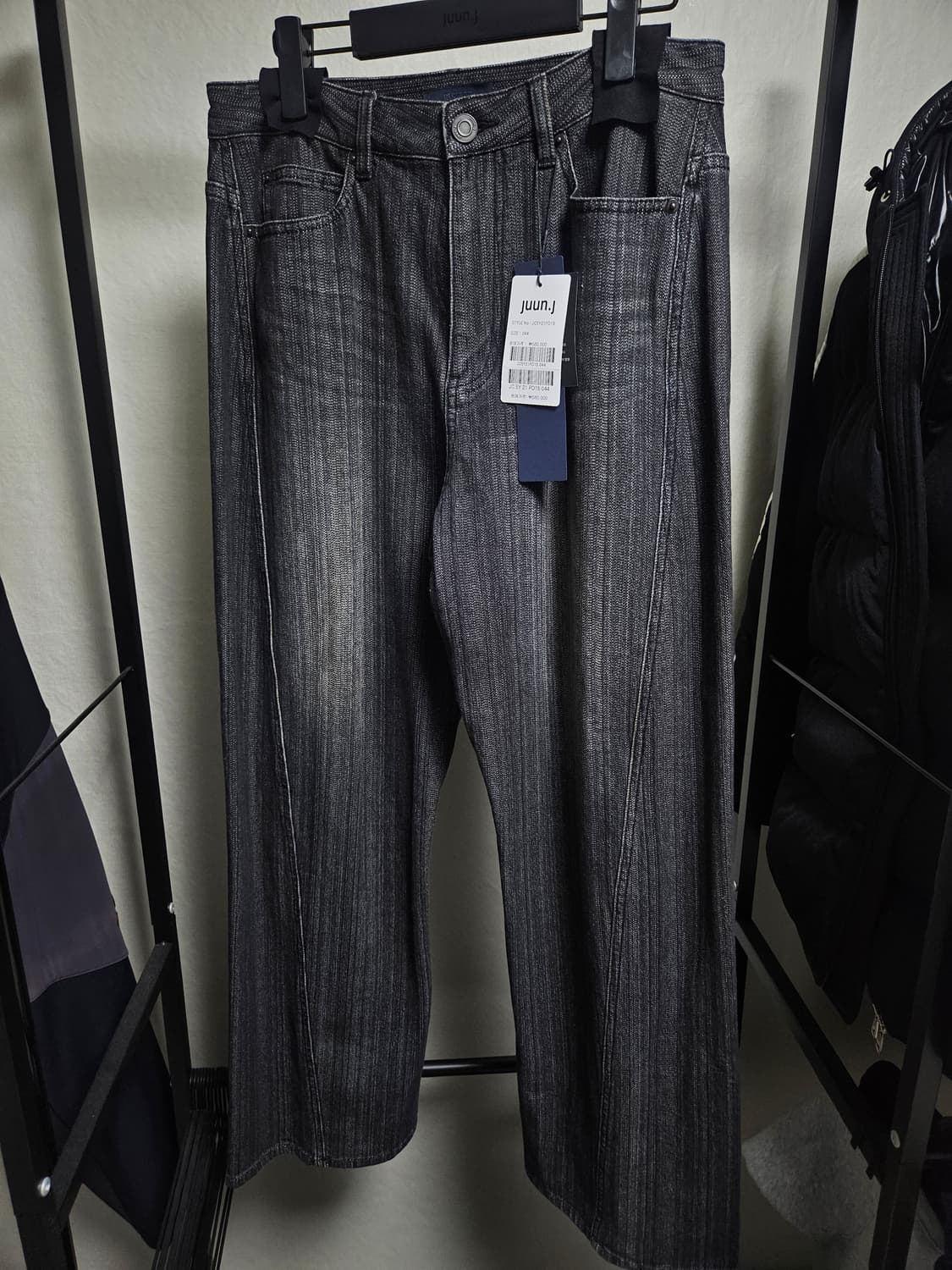 준지 25FW 슬럽데님 오블리크 팬츠 - 블랙 상품이미지1