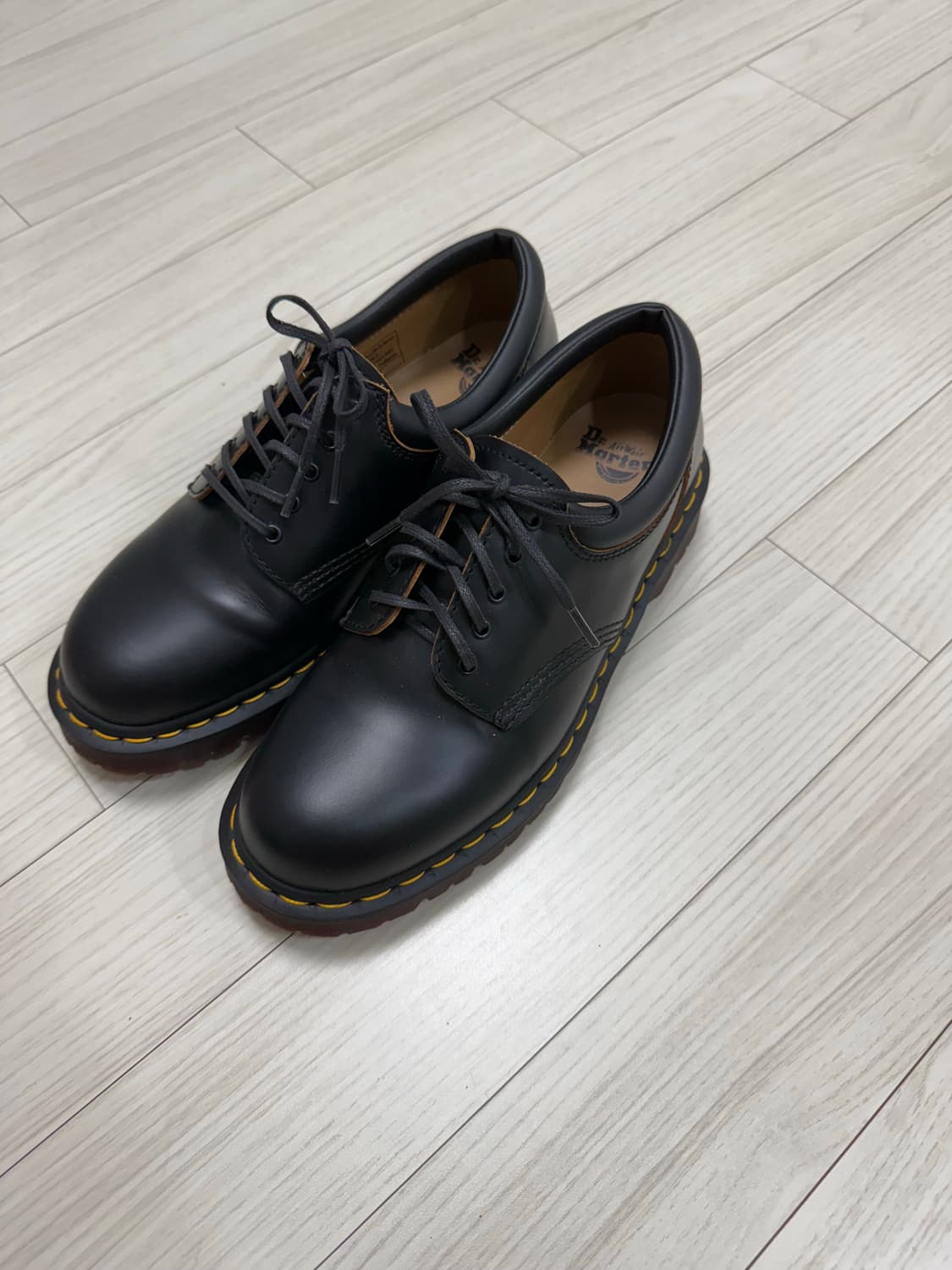 닥터마틴 8053 270 새상품급 상품이미지2