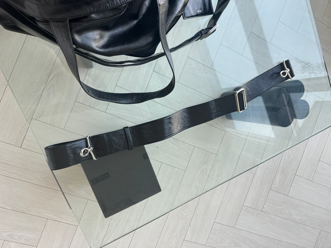 새터 크로스백 가방 팝니다 상품이미지4