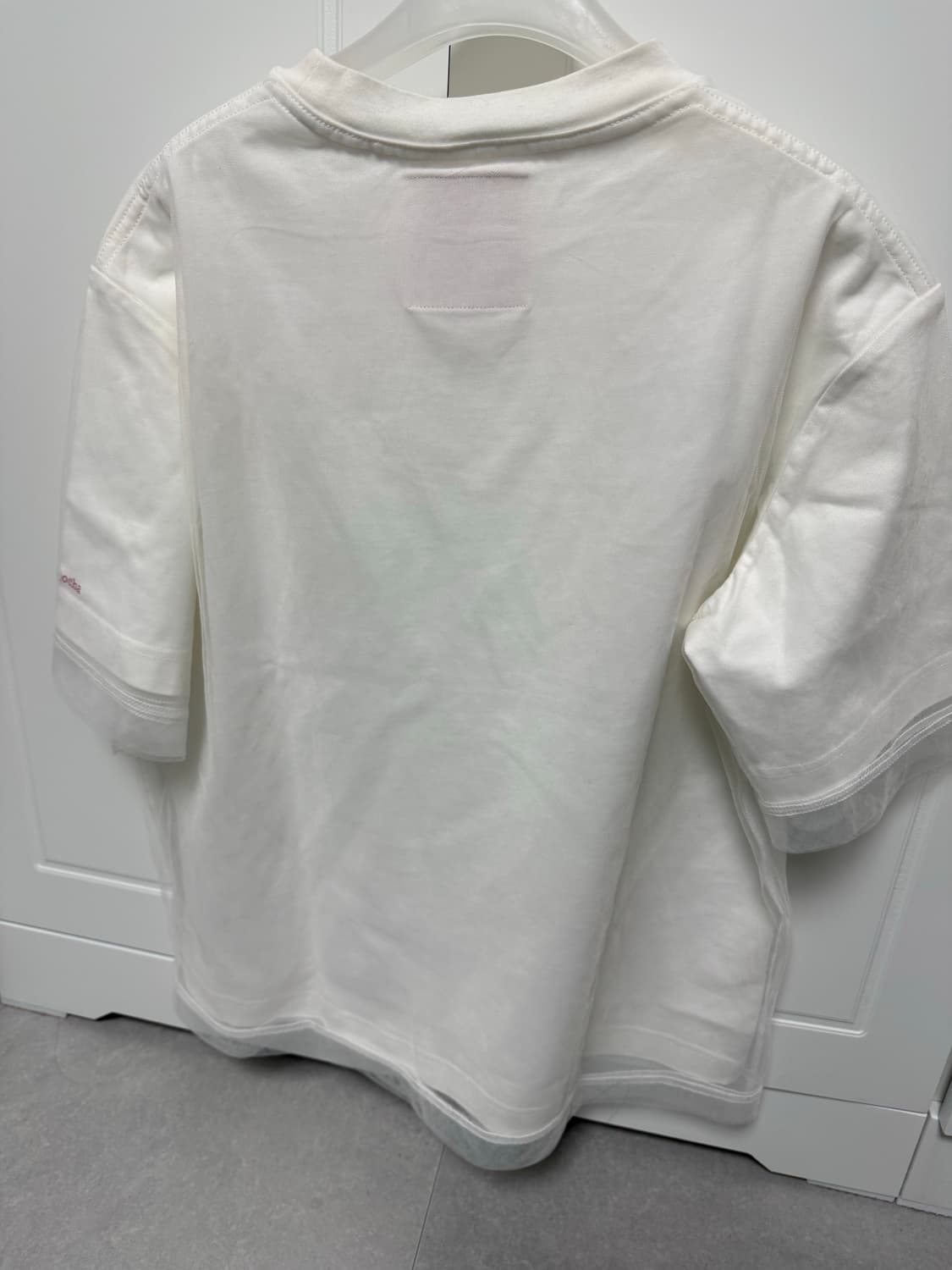 시몬로샤 h&m 반팔티 상품이미지3