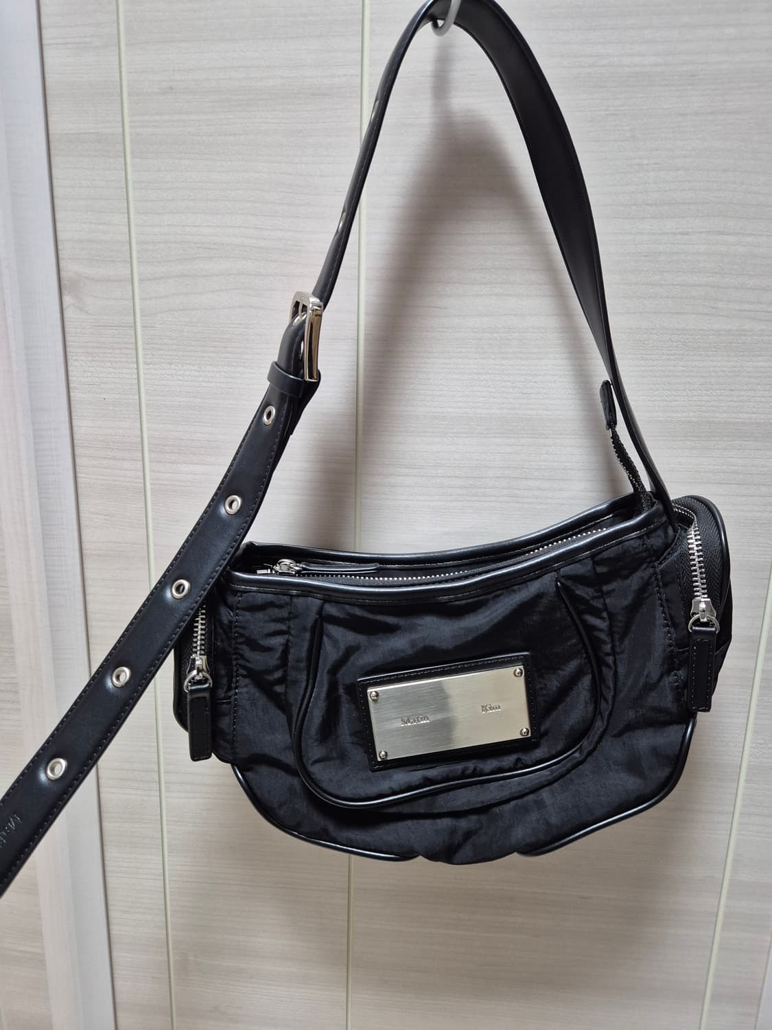 마뗑킴 마들렌 라운드백 블랙 상품이미지3