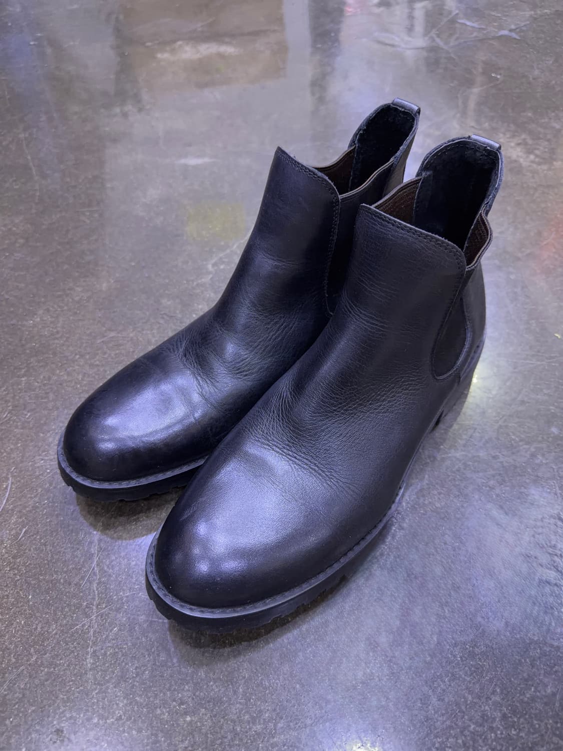 카미난도 x 쉽스 심플 첼시부츠 블랙 260 상품이미지1