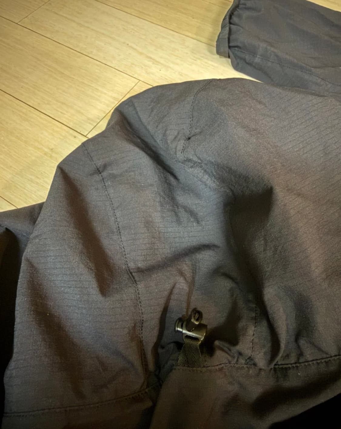 아크테릭스 스쿼미시 m 급처급매(계좌시 네고가능)제시주세요 챗 상품이미지4