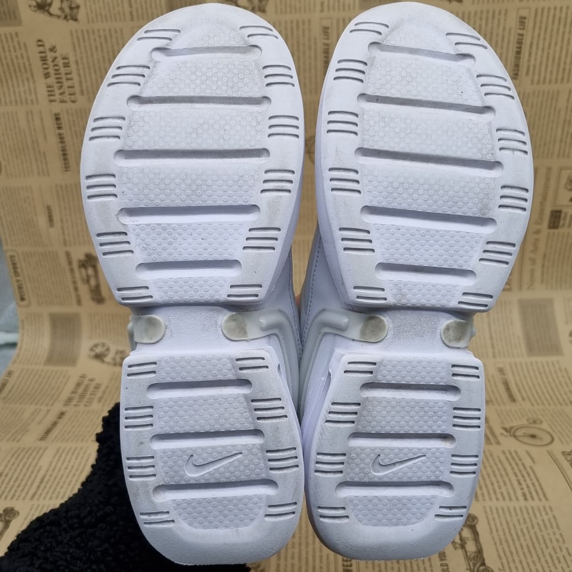 나이키 에어맥스 사이렌 여성 스니커즈230 상품이미지3