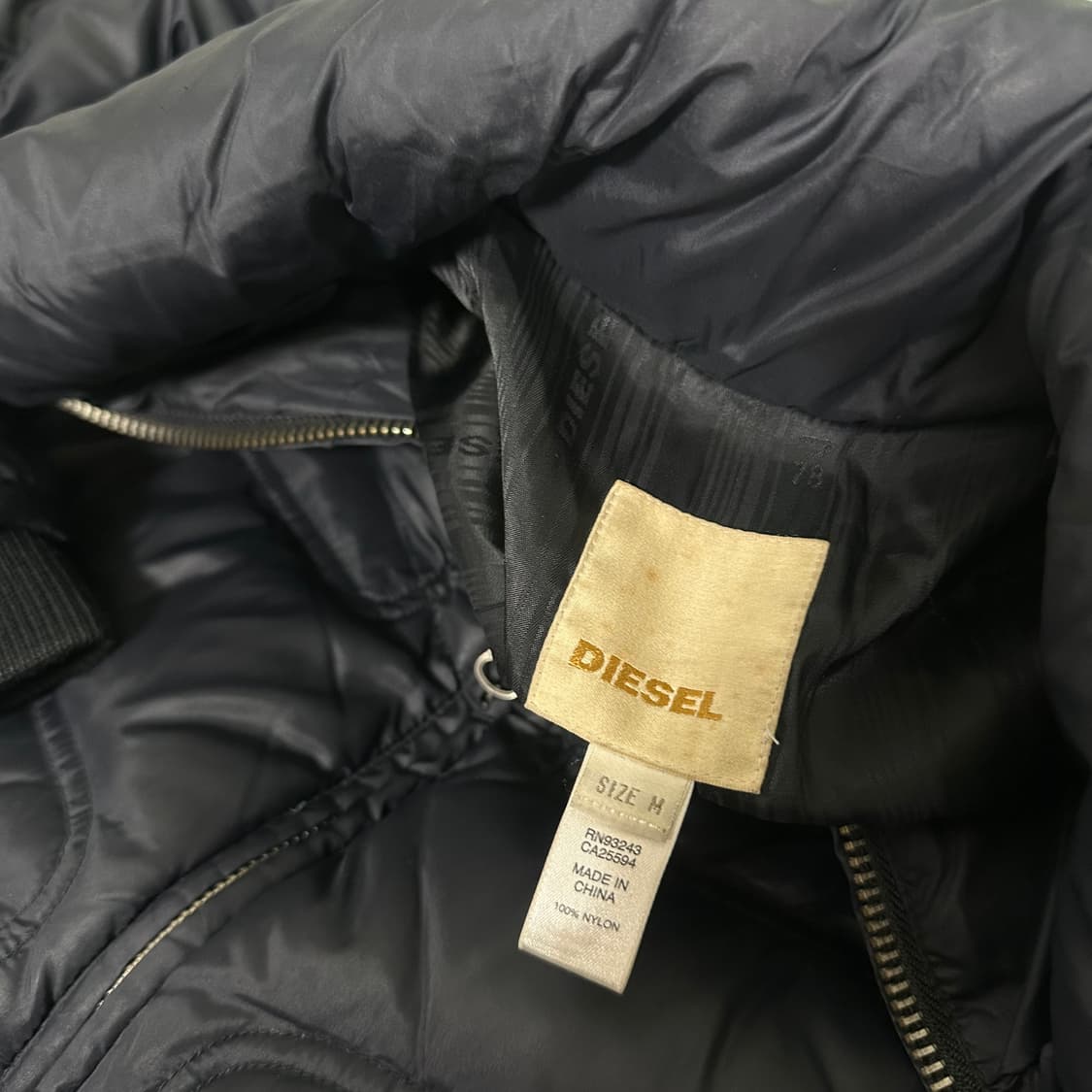 M 디젤 블랙 지퍼포인트 덕다운 패딩점퍼 상품이미지7
