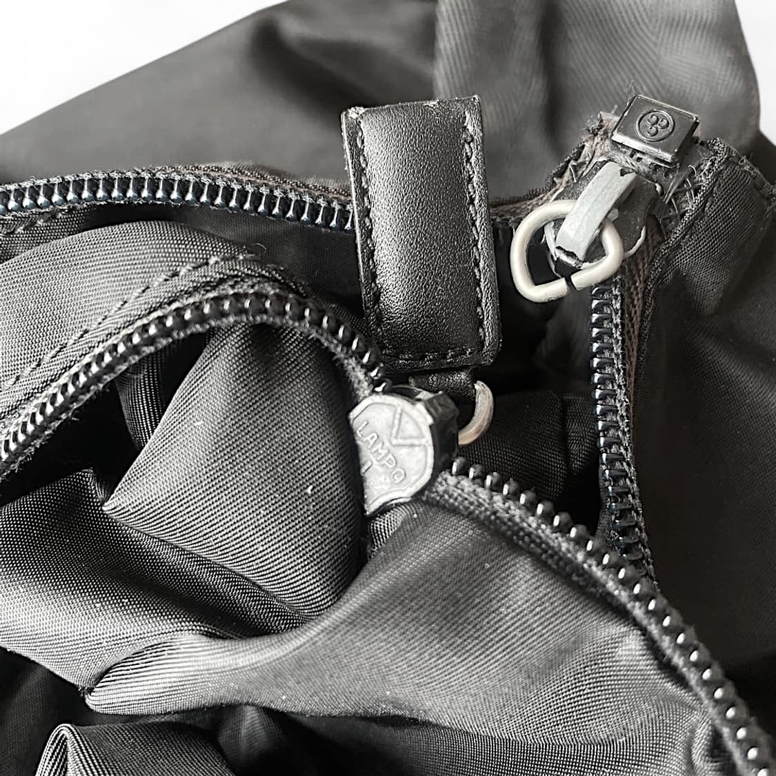 프라다 90s 아카이브 벨크로끈 테수토 나일론 크로스백 상품이미지10