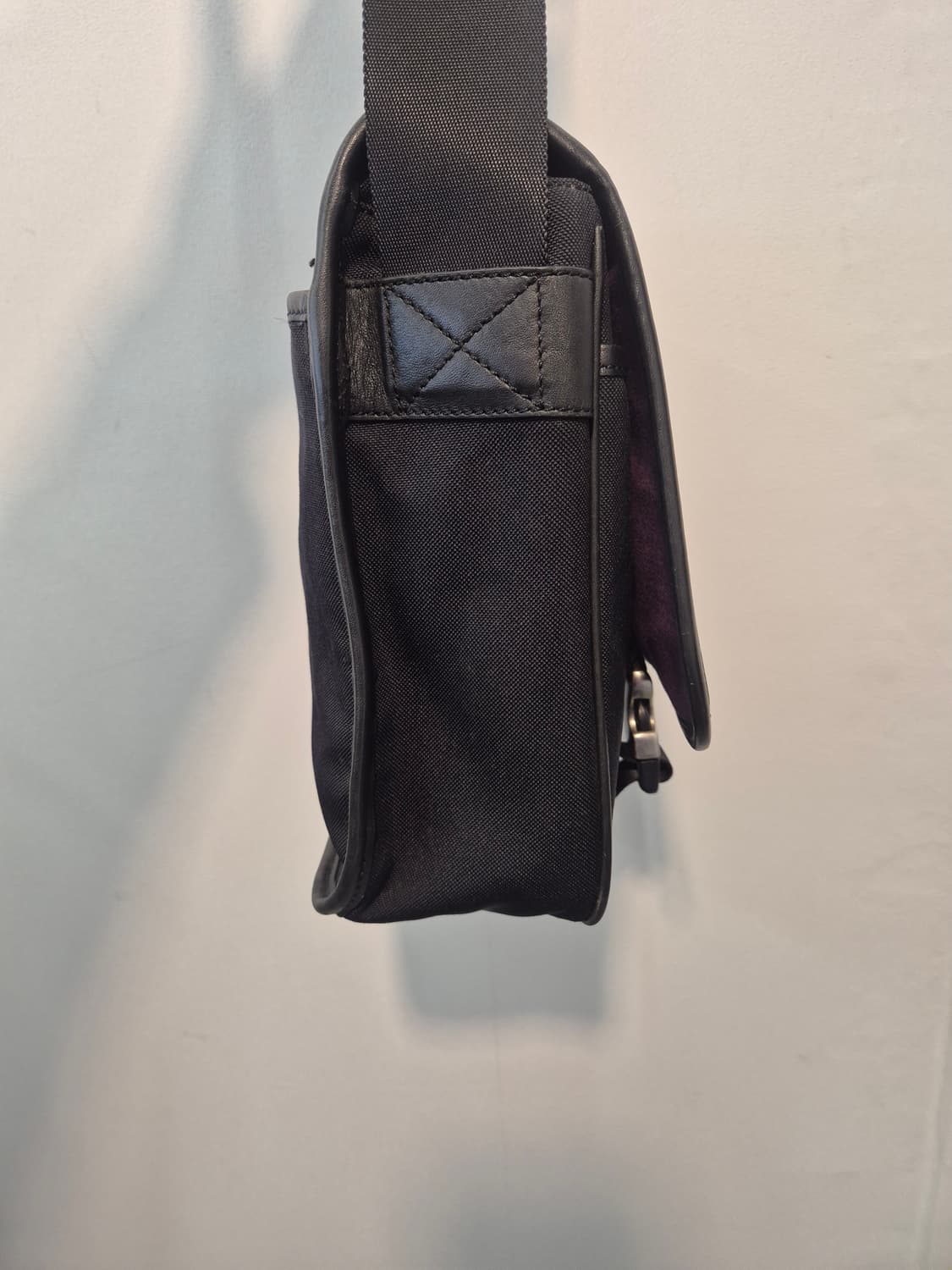 폴스미스 브랜드의 남성용 크로스백
 상품이미지5