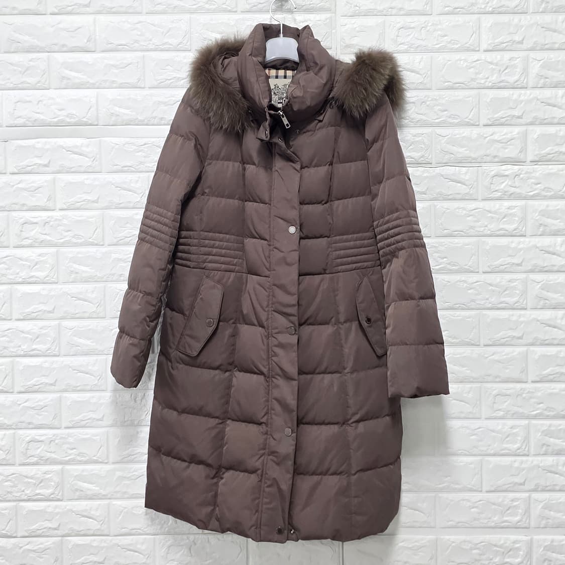 택포_ 닥스 DAKS 고동색 여성 구스다운 패딩 100 상품이미지1