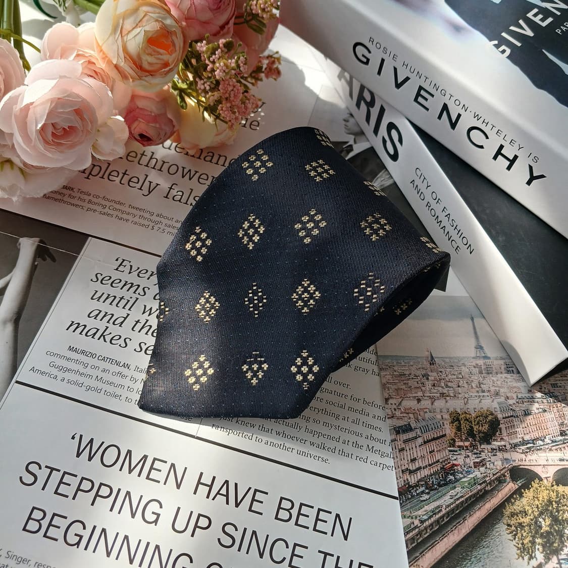 지방시 실크 네이비 자카드 패턴 넥타이 9.9cm A~B등급 E822
 상품이미지4