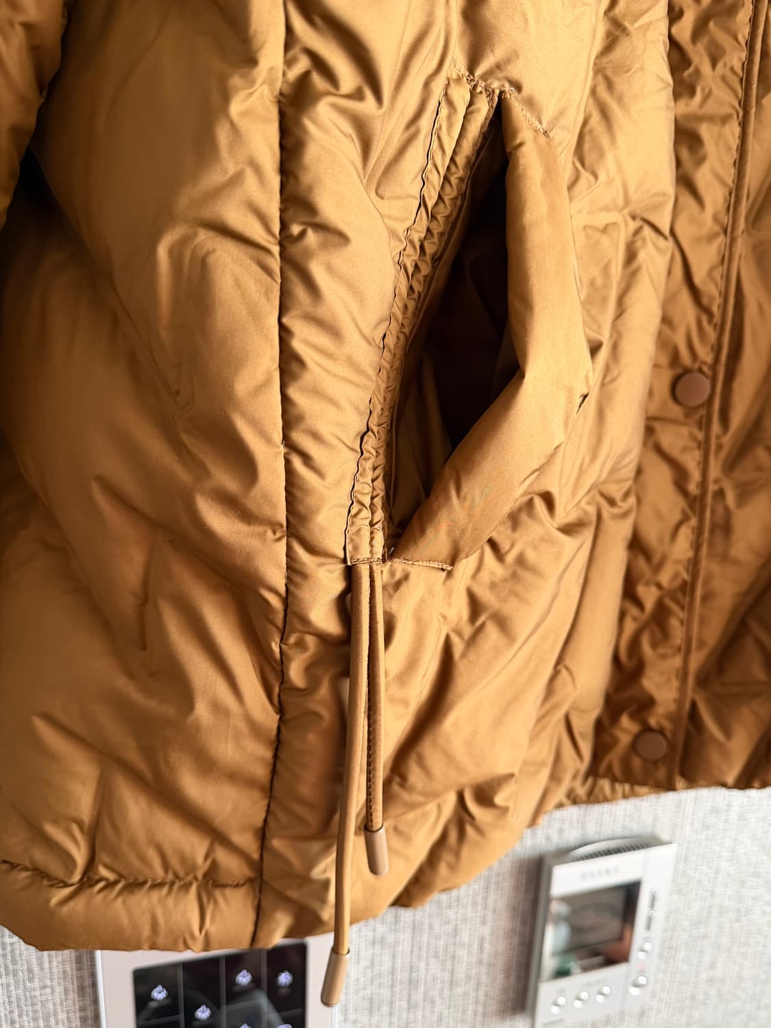 자바손 다운 경량 패딩 점퍼 카멜 브라운 후드 다운 자켓 L사이즈 여행 상품이미지4