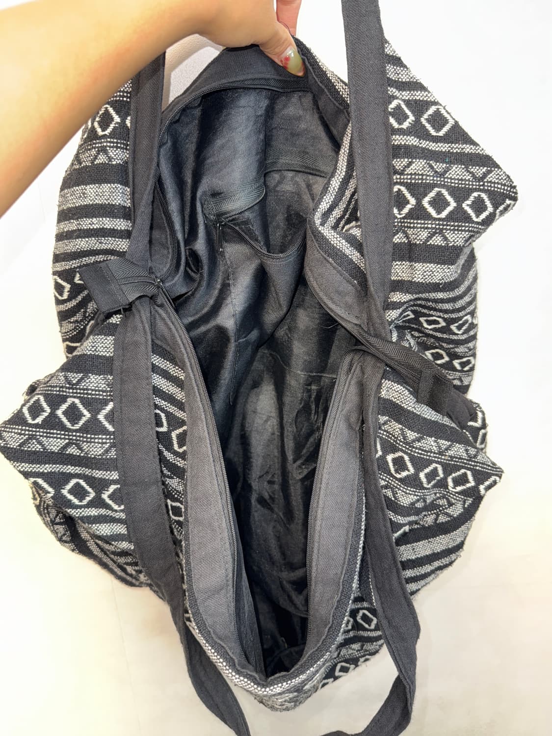 Black charcoal ethnic hippie cross bag 상품이미지4