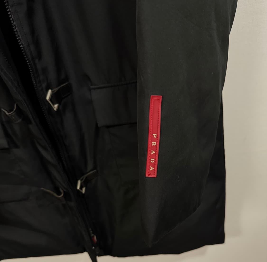 프라다 스포츠 레더버클 퍼 패딩 자켓 상품이미지4