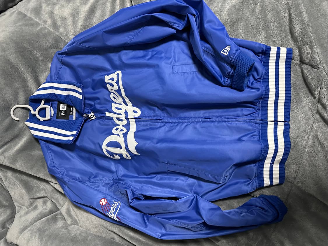 100) 뉴에라 야구 점퍼 상품이미지1