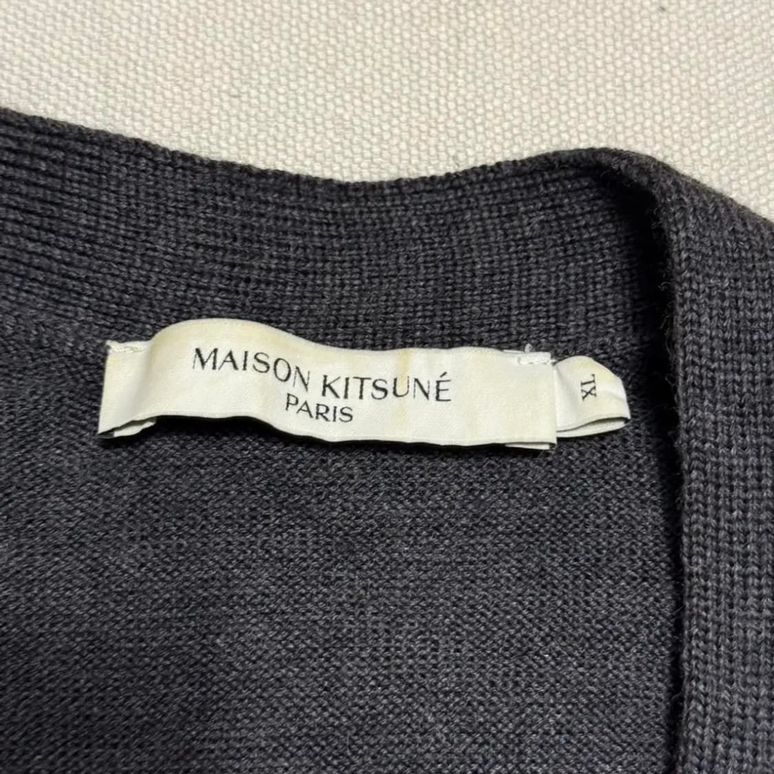 메종키츠네 폭스 해드 패치 그레이 울 가디건 상품이미지4