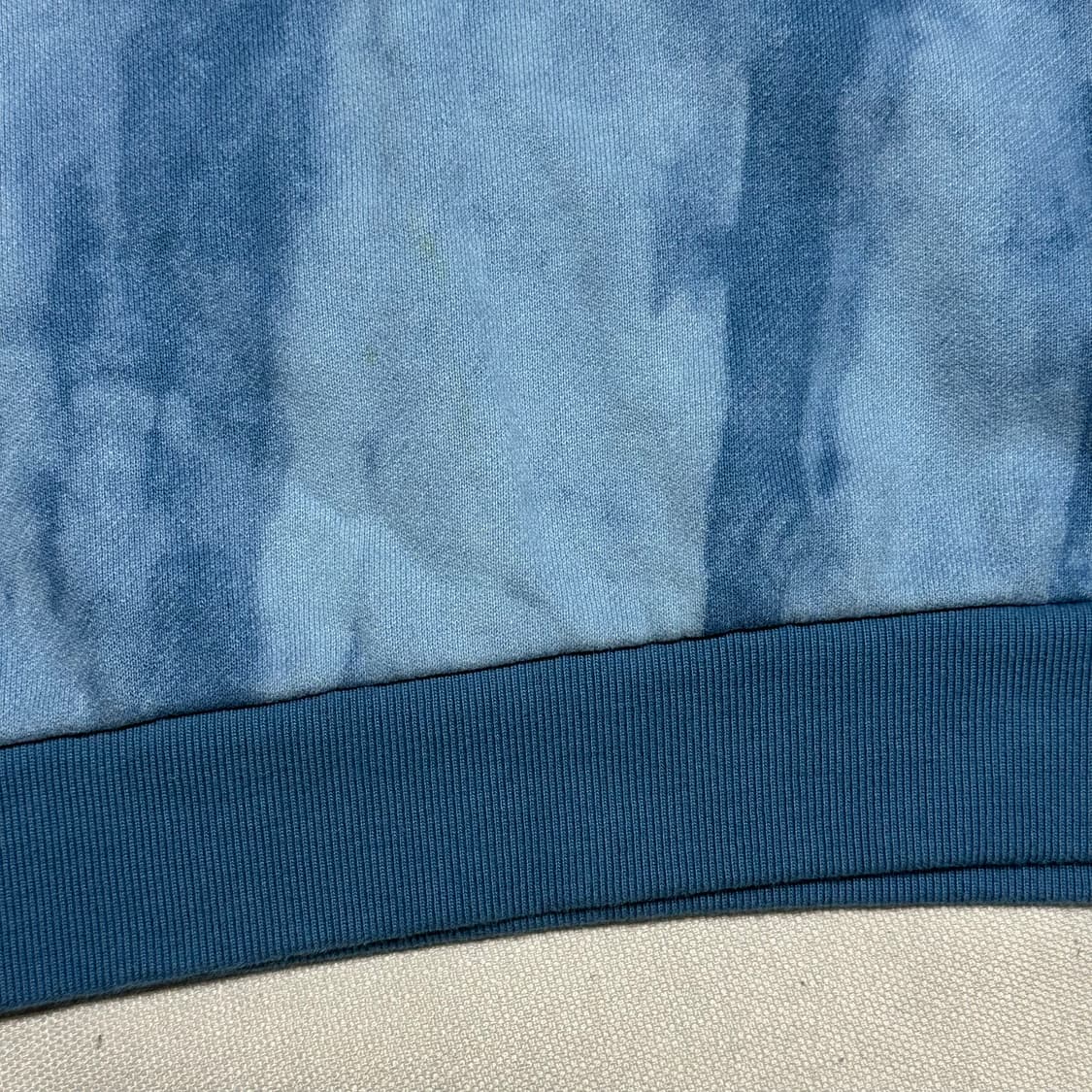 아크네 스튜디오 블루 타이다이 맨투맨 상품이미지8