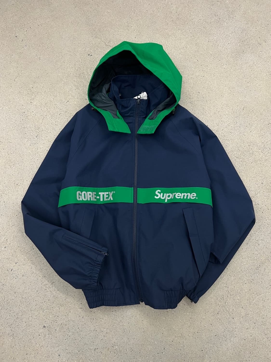 슈프림 18FW 고어텍스 코트 자켓 상품이미지1