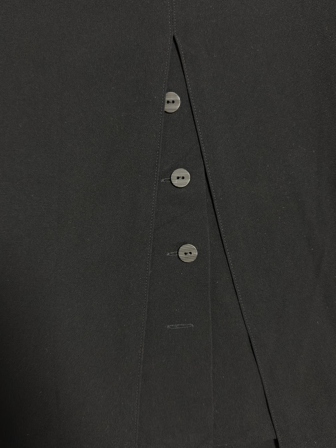 블랙 버튼 슬릿 스커트 상품이미지2