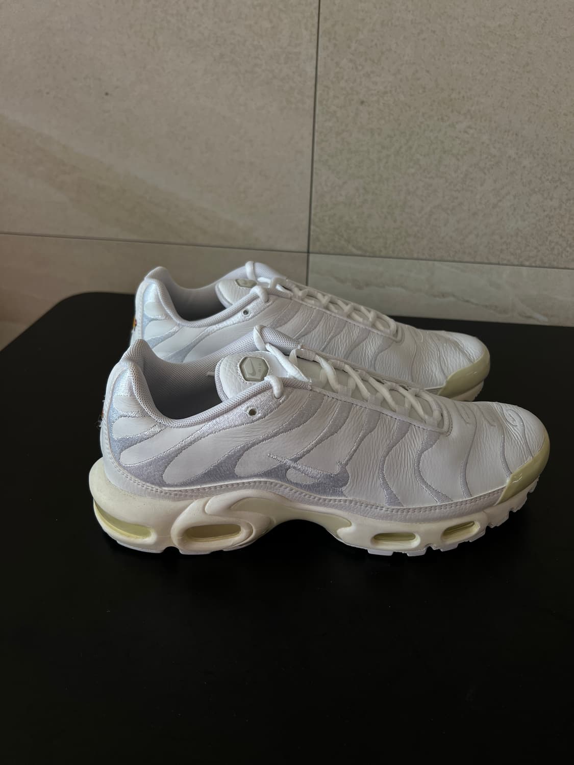 [260mm] [미사용 새제품] 나이키 에어맥스 플러스 (올화이트) 풀박 상품이미지2