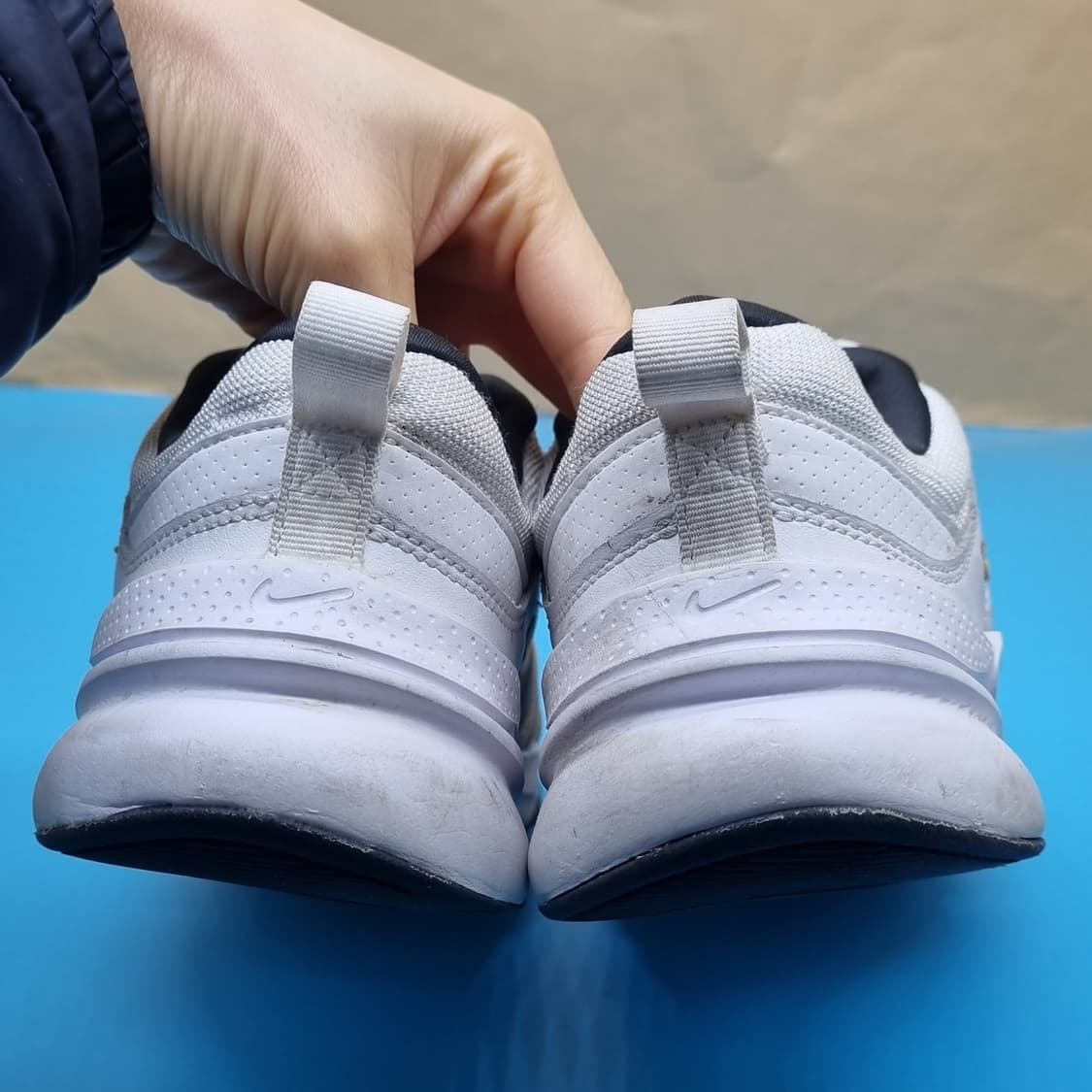 나이키 디파이올데이 운동화245  상품이미지4