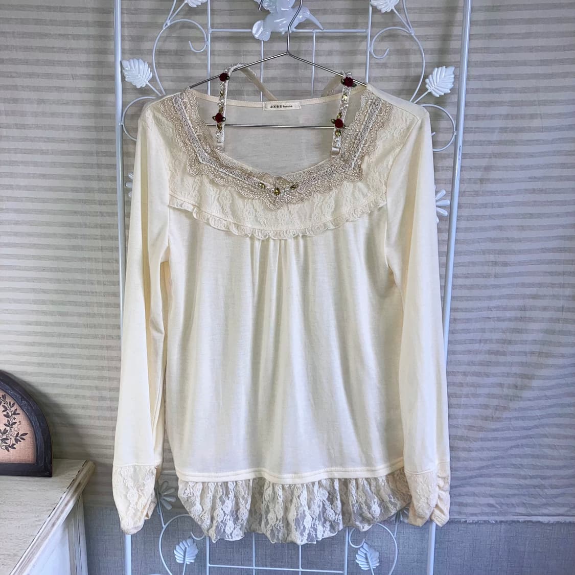 Axes femme 레이스 로즈 앤티크 롱슬리브 상품이미지3