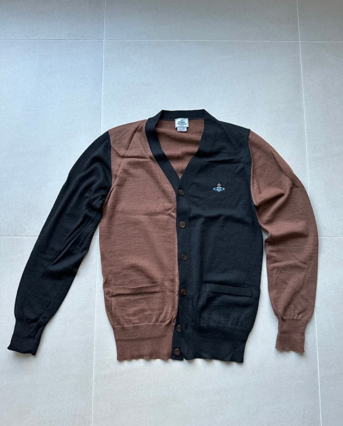 비비안웨스트우드 배색 가디건  상품이미지1