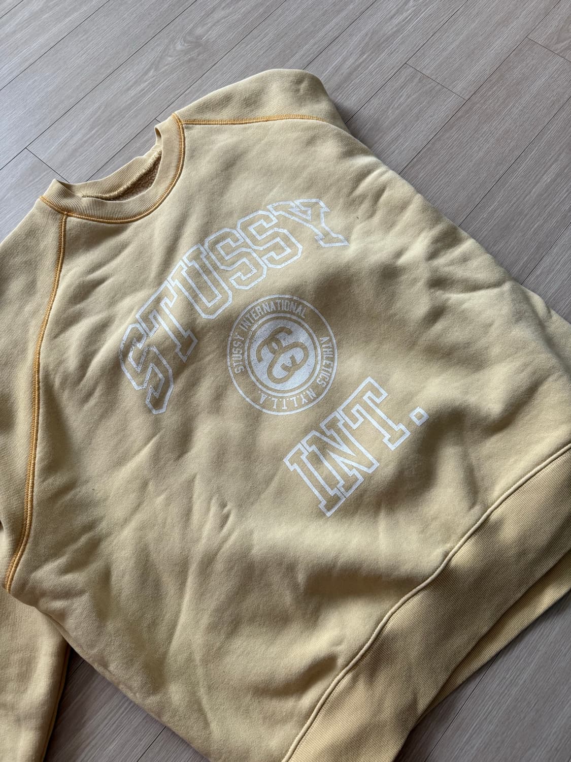 스투시 오버로크 바시티 래글런 크루넥 허니 맨투맨L 상품이미지2