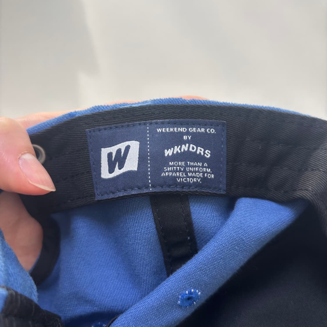WKNDRS 위캔더스 W로고 자수 블루 모자 볼캡 상품이미지4