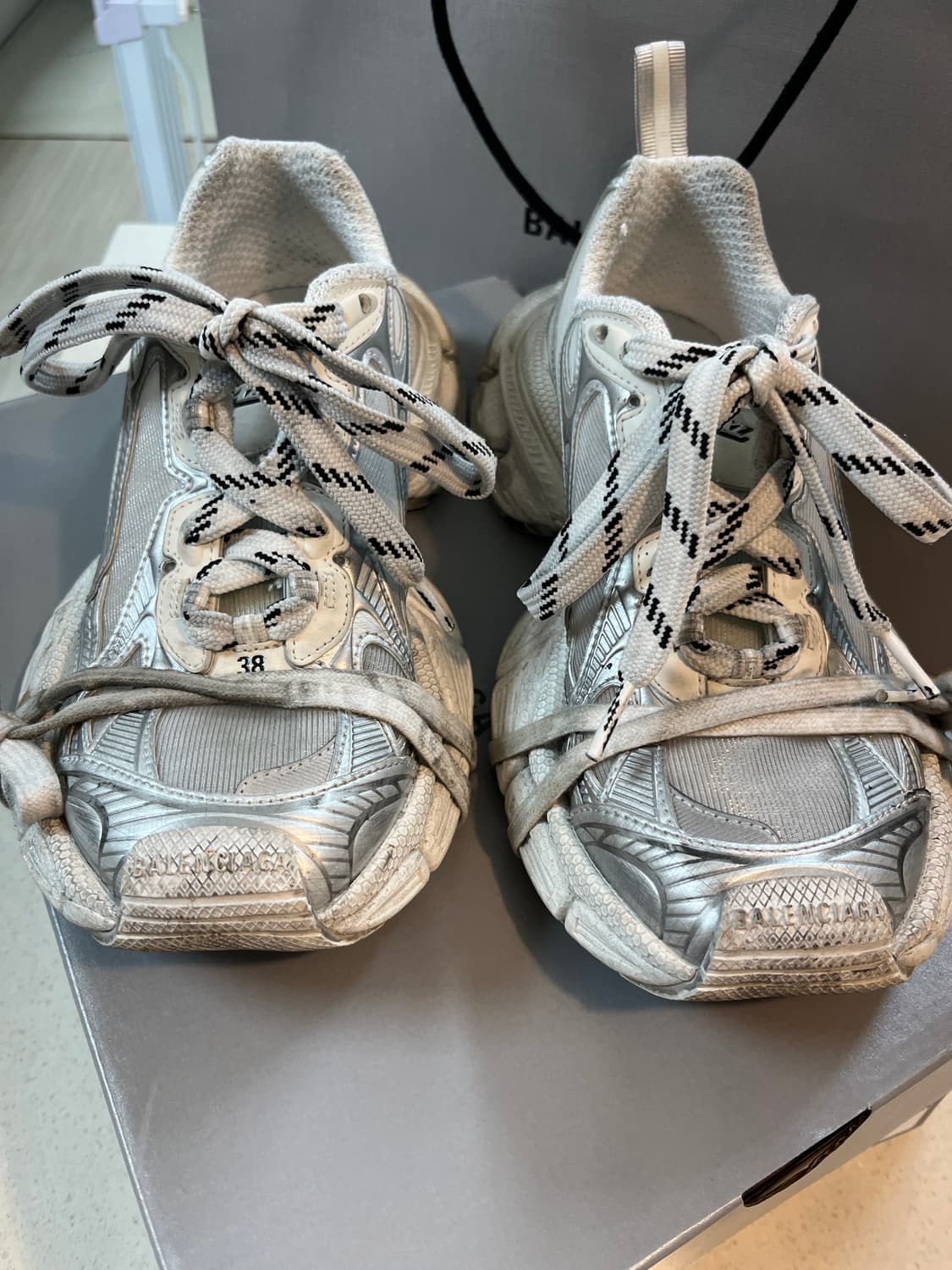 발렌시아가 3XL 썸머메쉬 스니커즈 화이트실버 상품이미지2