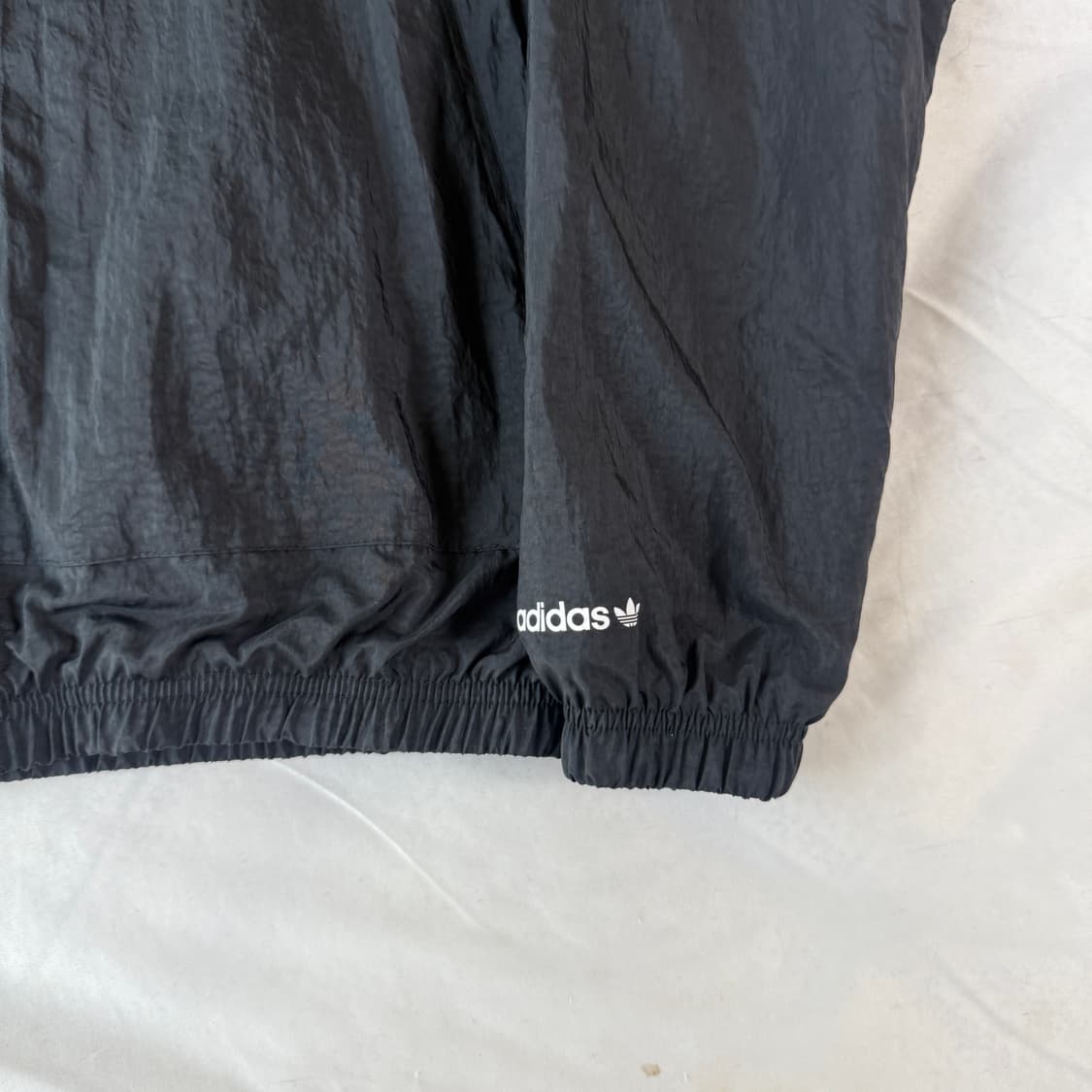 아디다스 블랙 바람막이 트레포일 로고 파이어버드 L 상품이미지3