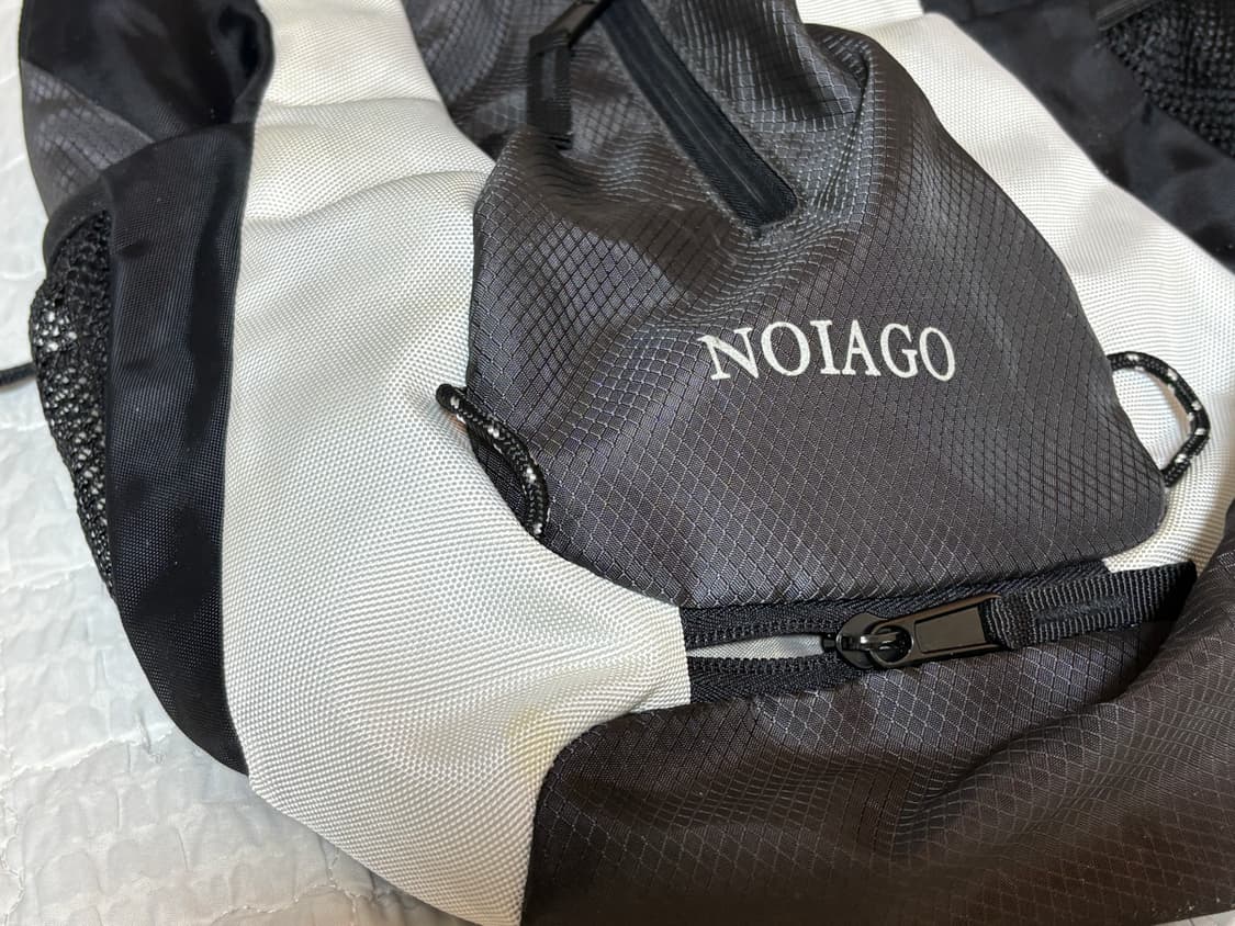 노이아고 멀티 로고 백팩 그레이 상품이미지3