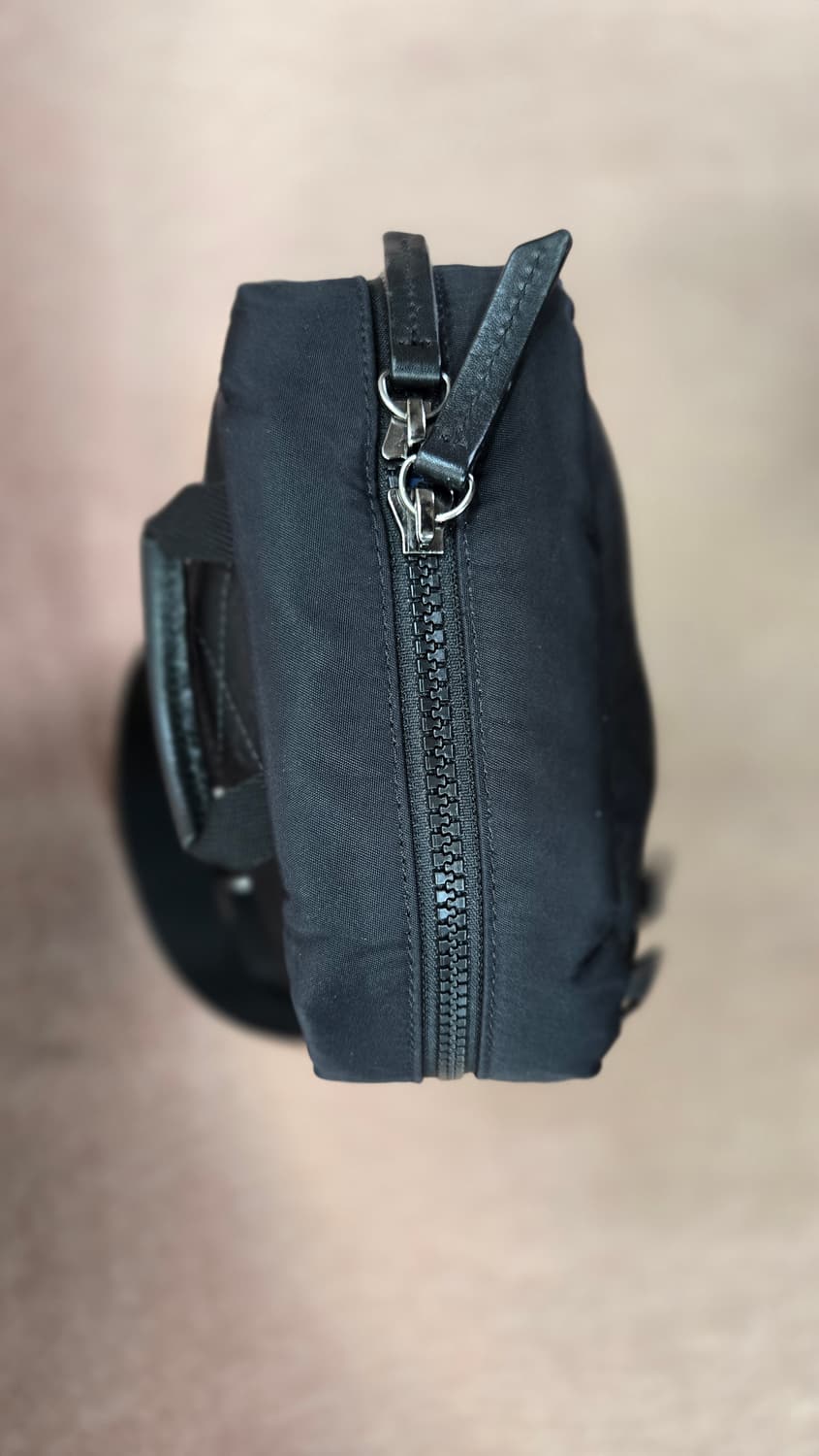 [정품] 아이더(EIDER) 블랙 로고 슬링백 / 상태 최상 / 남녀공용 상품이미지3