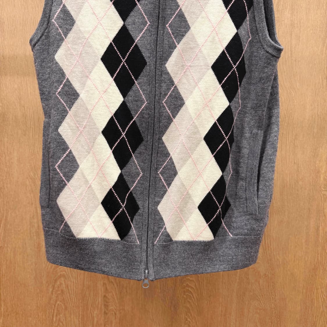 라코스테 니트 집업 슬리브리스 아가일 패턴 디테일 그레이 배색 상품이미지5