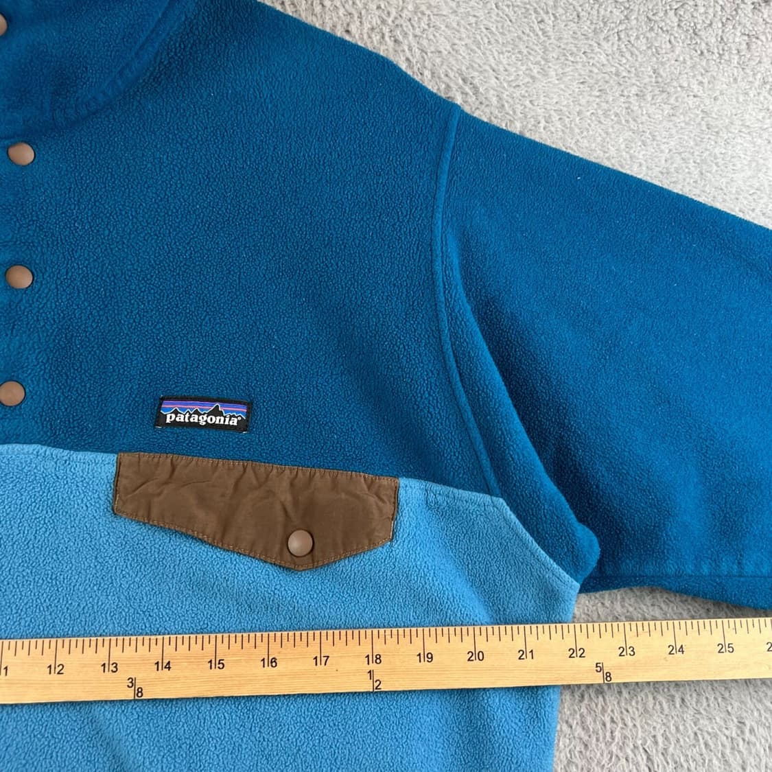 21FW 파타고니아 신칠라 스냅-티 플리스 딥 씨 블루/라이트 블루 배색 상품이미지2