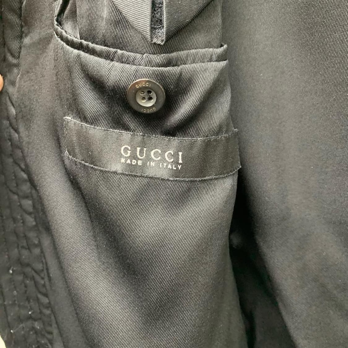 구찌 블랙 세타실크 포켓 봄버자켓  상품이미지8