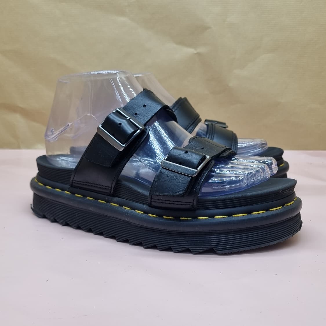 닥터마틴 마일즈샌들 230 상품이미지1