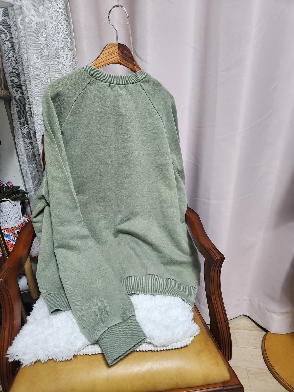 에이카 연두색 맨투맨 티셔츠 상품이미지7