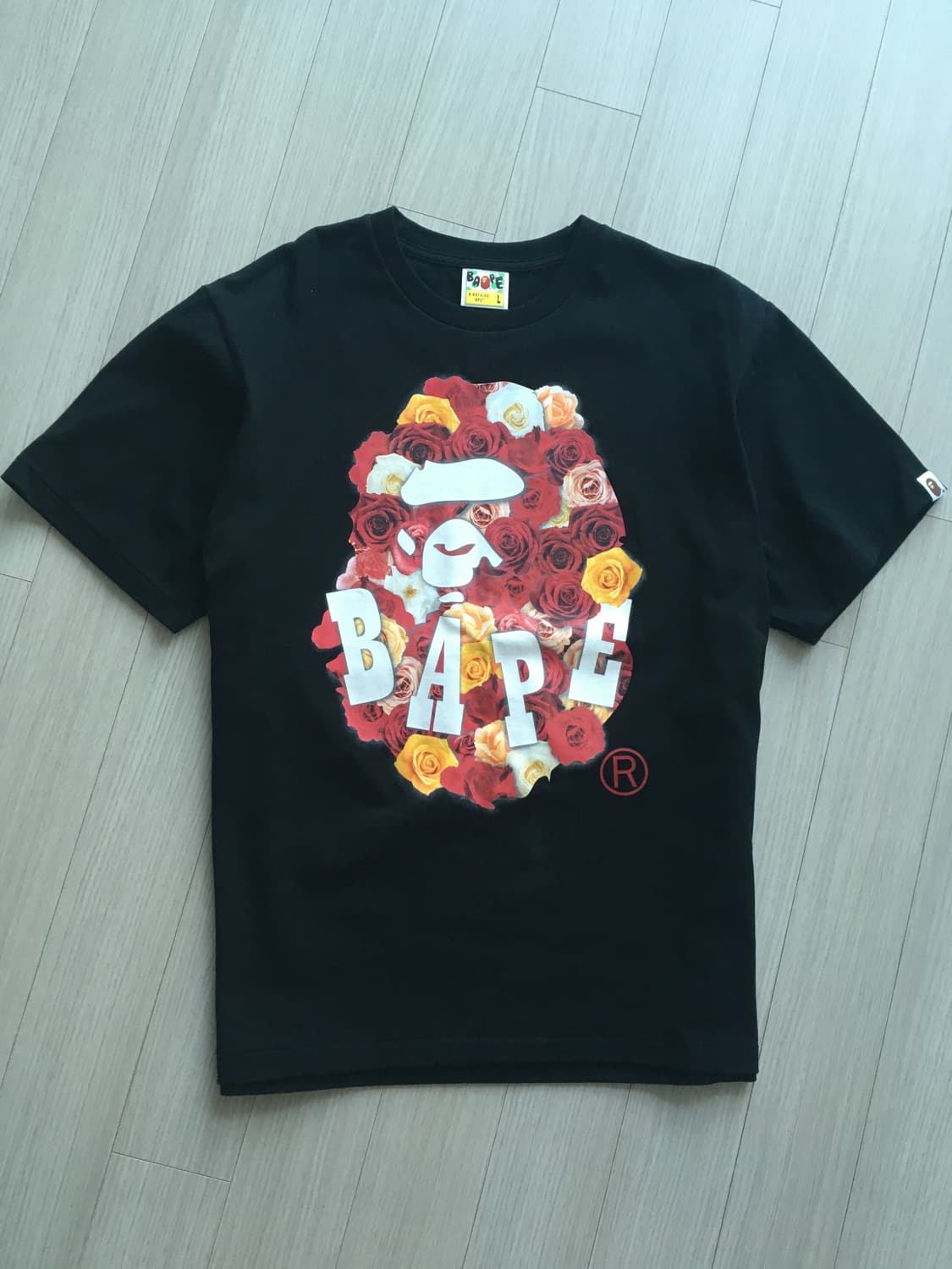 베이프 로즈 에이프 헤드 티셔츠 블랙 상품이미지1