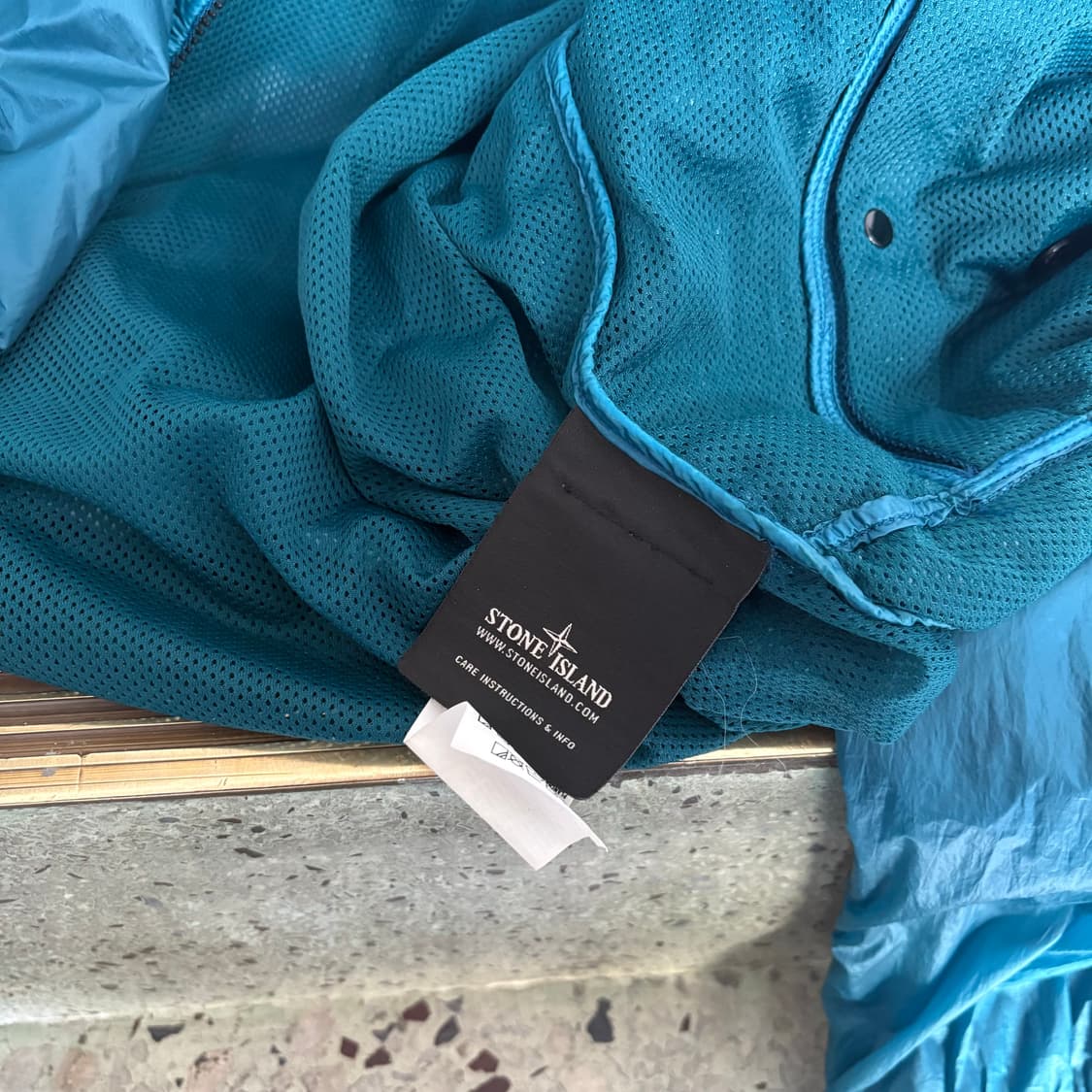 12fw 스톤아일랜드 후드 바람막이 상품이미지7