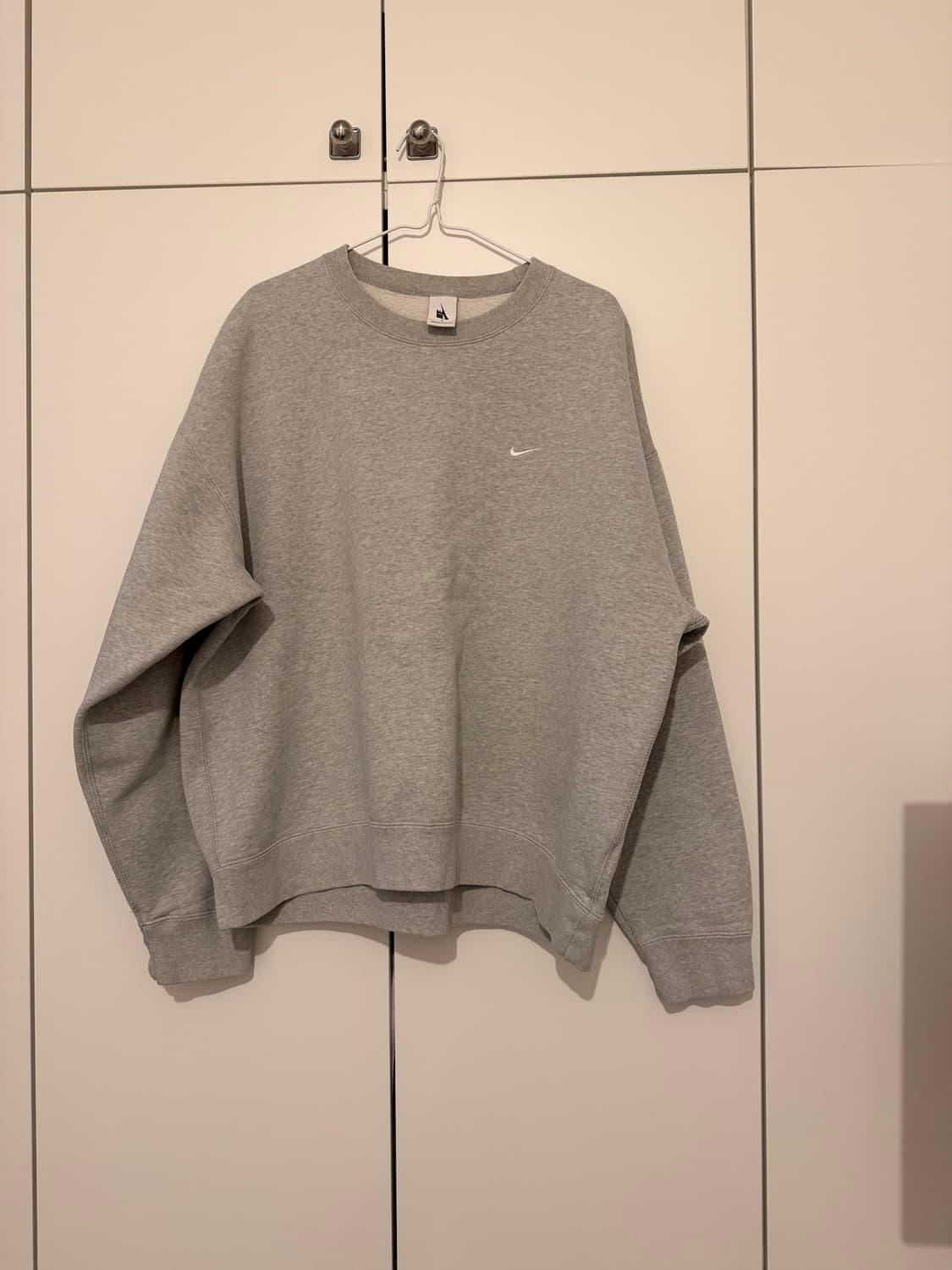 나이키 솔로 스우시 그레이 셋업 상품이미지3