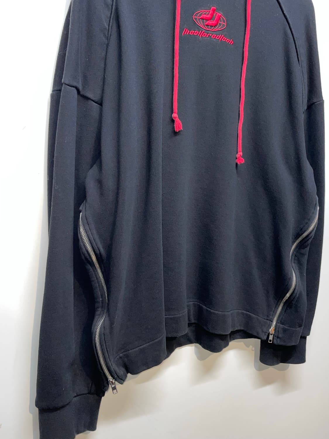 Juun.J 블랙 레드 후드 상품이미지3